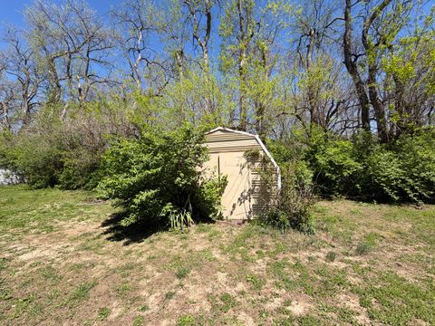 Tiny photo for 2100 Ironwood Lane, Charleston, IL 61920 (MLS # 12620181)