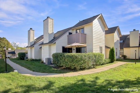 Tiny photo for 621 Chip Court, Gurnee, IL 60031 (MLS # 12788896)