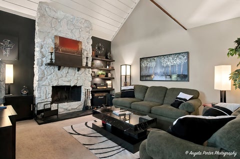 Tiny photo for 621 Chip Court, Gurnee, IL 60031 (MLS # 12788896)