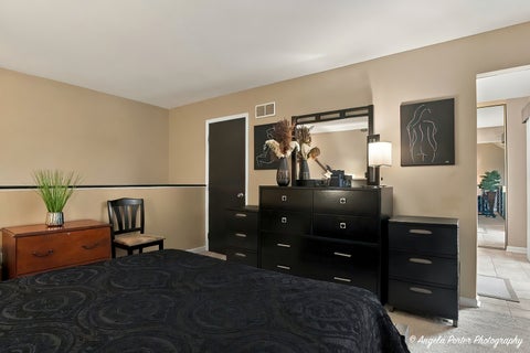 Tiny photo for 621 Chip Court, Gurnee, IL 60031 (MLS # 12788896)