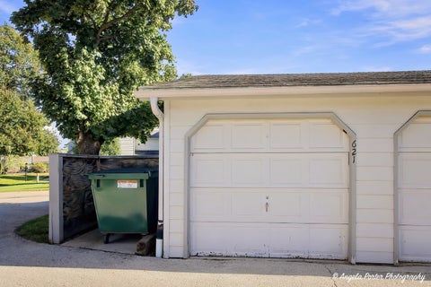 Tiny photo for 621 Chip Court, Gurnee, IL 60031 (MLS # 12788896)