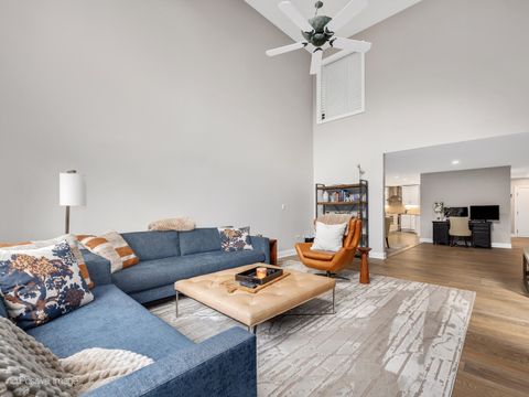 Tiny photo for 1401 Burr Oak Road #309B, Hinsdale, IL 60521 (MLS # 12463492)