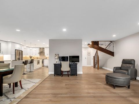 Tiny photo for 1401 Burr Oak Road #309B, Hinsdale, IL 60521 (MLS # 12463492)