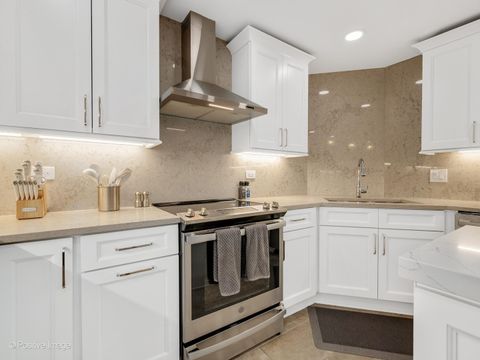 Tiny photo for 1401 Burr Oak Road #309B, Hinsdale, IL 60521 (MLS # 12463492)