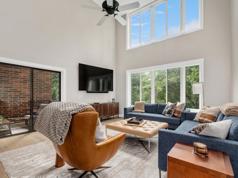 Tiny photo for 1401 Burr Oak Road #309B, Hinsdale, IL 60521 (MLS # 12463492)