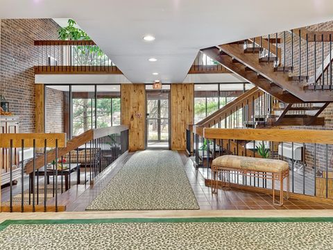 Tiny photo for 1401 Burr Oak Road #309B, Hinsdale, IL 60521 (MLS # 12463492)