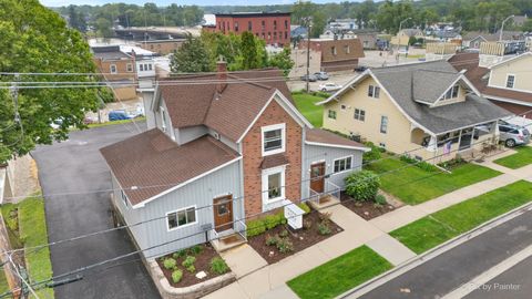 1308 Park Street McHenry IL 60050