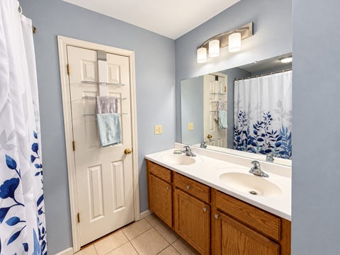 Tiny photo for 8930 Frontage Road, Justice, IL 60458 (MLS # 12794860)