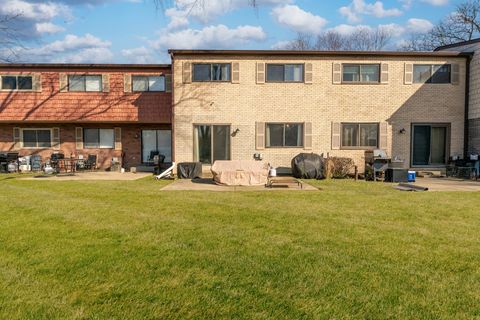 Tiny photo for 404 Arrow Trail, Wheeling, IL 60090 (MLS # 12568887)