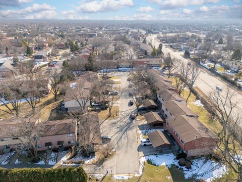 Tiny photo for 404 Arrow Trail, Wheeling, IL 60090 (MLS # 12568887)