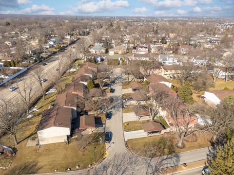 Tiny photo for 404 Arrow Trail, Wheeling, IL 60090 (MLS # 12568887)