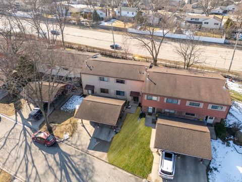 Tiny photo for 404 Arrow Trail, Wheeling, IL 60090 (MLS # 12568887)