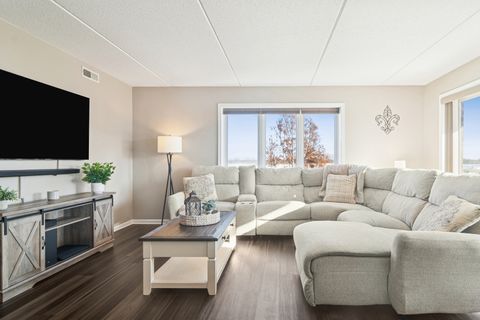 Tiny photo for 390 S Western Avenue #511, Des Plaines, IL 60016 (MLS # 12532636)