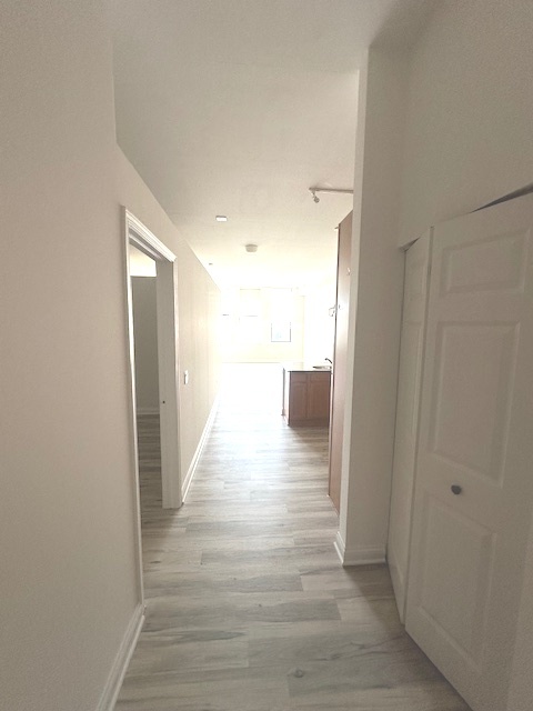 8 W MONROE Street 1702