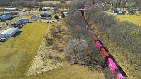 Tiny photo for 1502 S Galena Avenue, Dixon, IL 61021 (MLS # 12580904)