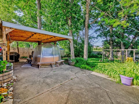 Tiny photo for 1025 Longaker Road, Northbrook, IL 60062 (MLS # 12760067)