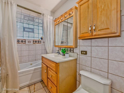 Tiny photo for 1025 Longaker Road, Northbrook, IL 60062 (MLS # 12760067)