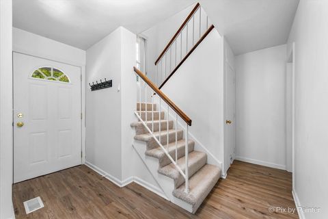 Tiny photo for 802 Lexington Circle #802, Hanover Park, IL 60133 (MLS # 12446680)