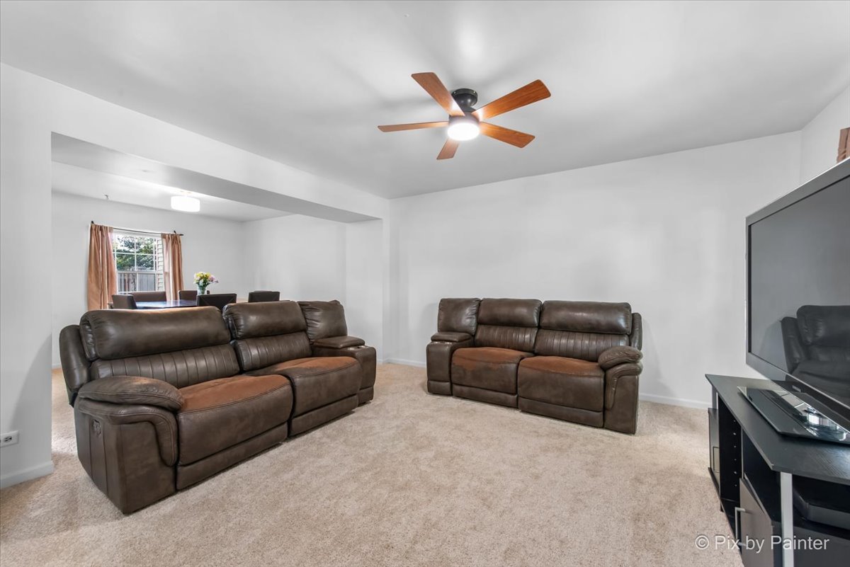 802 Lexington Circle 802