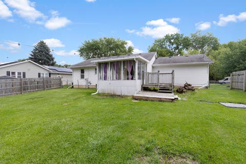 Tiny photo for 1141 Arnold Avenue, Rockford, IL 61108 (MLS # 12690049)