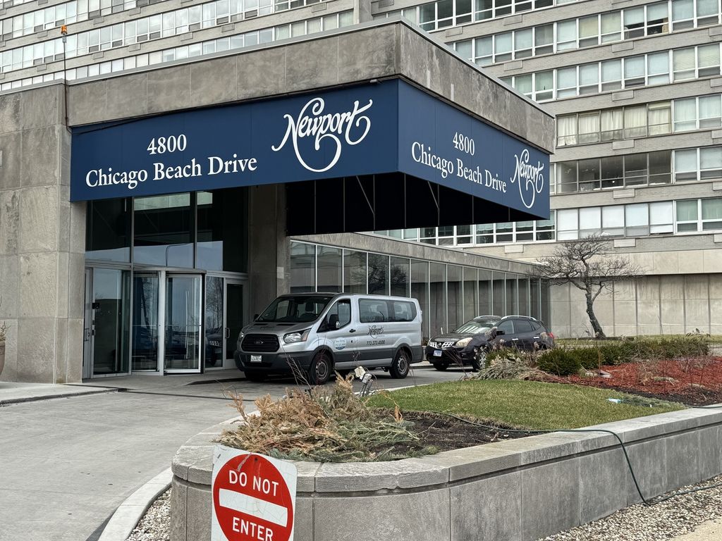 Photo for 4800 S Chicago Beach Drive #1507S, Chicago, IL 60615 (MLS # 12488593)