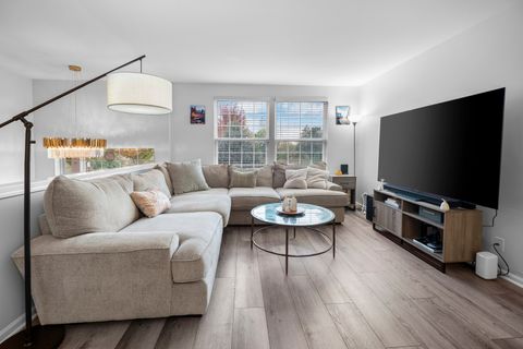 Tiny photo for 1044 Reserve Drive #1044, Elgin, IL 60124 (MLS # 12493834)