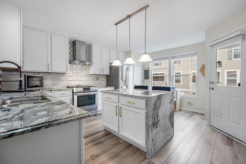 Tiny photo for 1044 Reserve Drive #1044, Elgin, IL 60124 (MLS # 12493834)