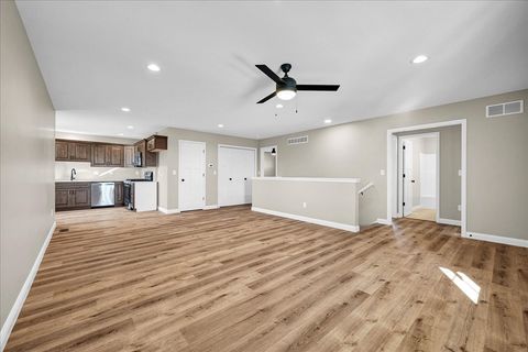 Tiny photo for 180 S Oak Street, El Paso, IL 61738 (MLS # 12512942)