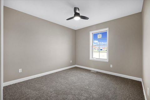 Tiny photo for 180 S Oak Street, El Paso, IL 61738 (MLS # 12512942)