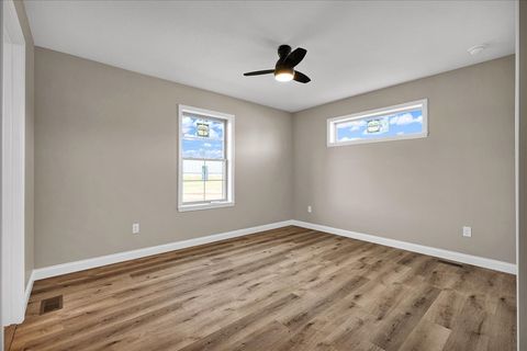 Tiny photo for 180 S Oak Street, El Paso, IL 61738 (MLS # 12512942)