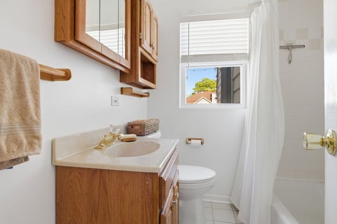 Tiny photo for 641 N Kenilworth Avenue, Elmhurst, IL 60126 (MLS # 12661432)