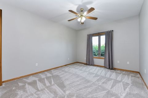 Tiny photo for 326 Austin Court, Yorkville, IL 60560 (MLS # 12464394)