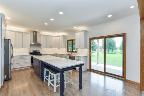 Tiny photo for 326 Austin Court, Yorkville, IL 60560 (MLS # 12464394)