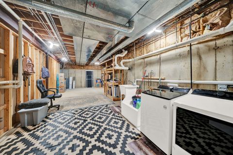 Tiny photo for 5 S Meadow Court, South Barrington, IL 60010 (MLS # 12600470)