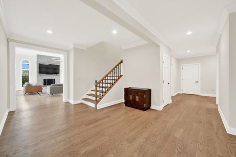 Tiny photo for 5 S Meadow Court, South Barrington, IL 60010 (MLS # 12600470)