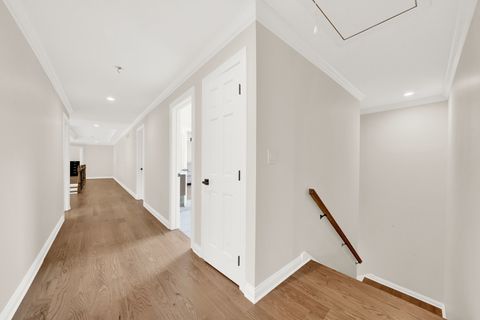 Tiny photo for 5 S Meadow Court, South Barrington, IL 60010 (MLS # 12600470)