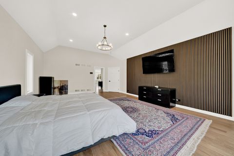 Tiny photo for 5 S Meadow Court, South Barrington, IL 60010 (MLS # 12600470)