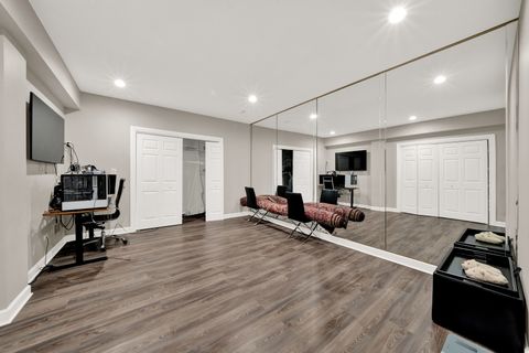 Tiny photo for 5 S Meadow Court, South Barrington, IL 60010 (MLS # 12600470)