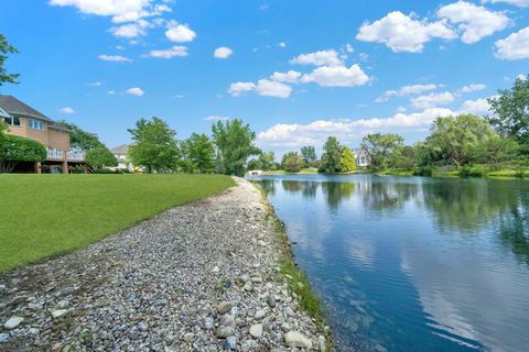 Tiny photo for 5 S Meadow Court, South Barrington, IL 60010 (MLS # 12600470)