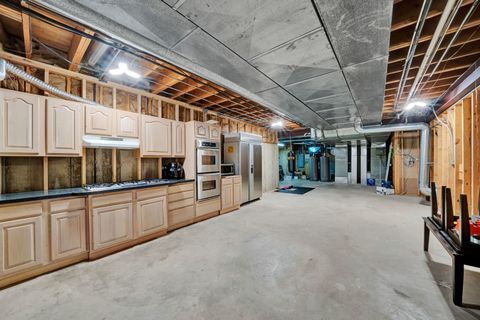 Tiny photo for 5 S Meadow Court, South Barrington, IL 60010 (MLS # 12600470)