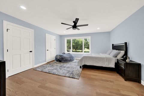 Tiny photo for 5 S Meadow Court, South Barrington, IL 60010 (MLS # 12600470)