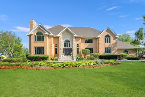 Tiny photo for 5 S Meadow Court, South Barrington, IL 60010 (MLS # 12600470)