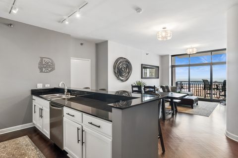 Tiny photo for 1322 S Prairie Avenue #1804, Chicago, IL 60605 (MLS # 12640307)