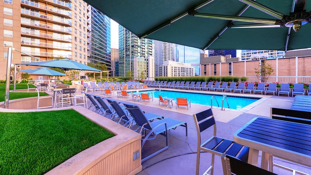 545 N Dearborn Street 1107