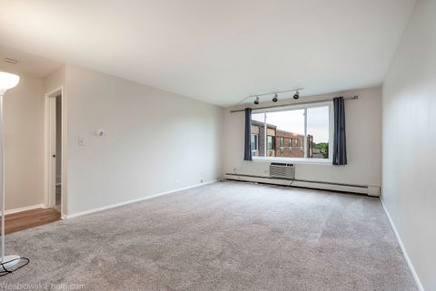 Tiny photo for 1375 Rebecca Drive #408, Hoffman Estates, IL 60169 (MLS # 12767771)