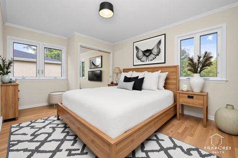 Tiny photo for 445 W Dorset Avenue, Palatine, IL 60067 (MLS # 12512749)