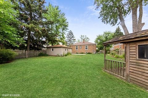 A home in Clarendon Hills