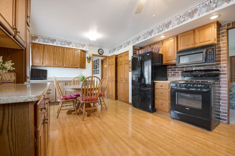 Tiny photo for 613 Tanglewood Drive, Streamwood, IL 60107 (MLS # 12572670)