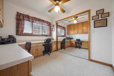 Tiny photo for 613 Tanglewood Drive, Streamwood, IL 60107 (MLS # 12572670)