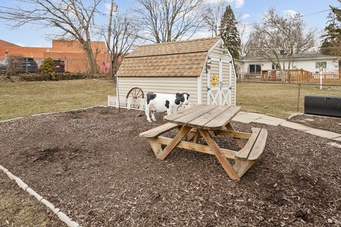 Tiny photo for 613 Tanglewood Drive, Streamwood, IL 60107 (MLS # 12572670)